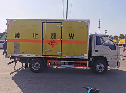 殷都爆破器材运输车